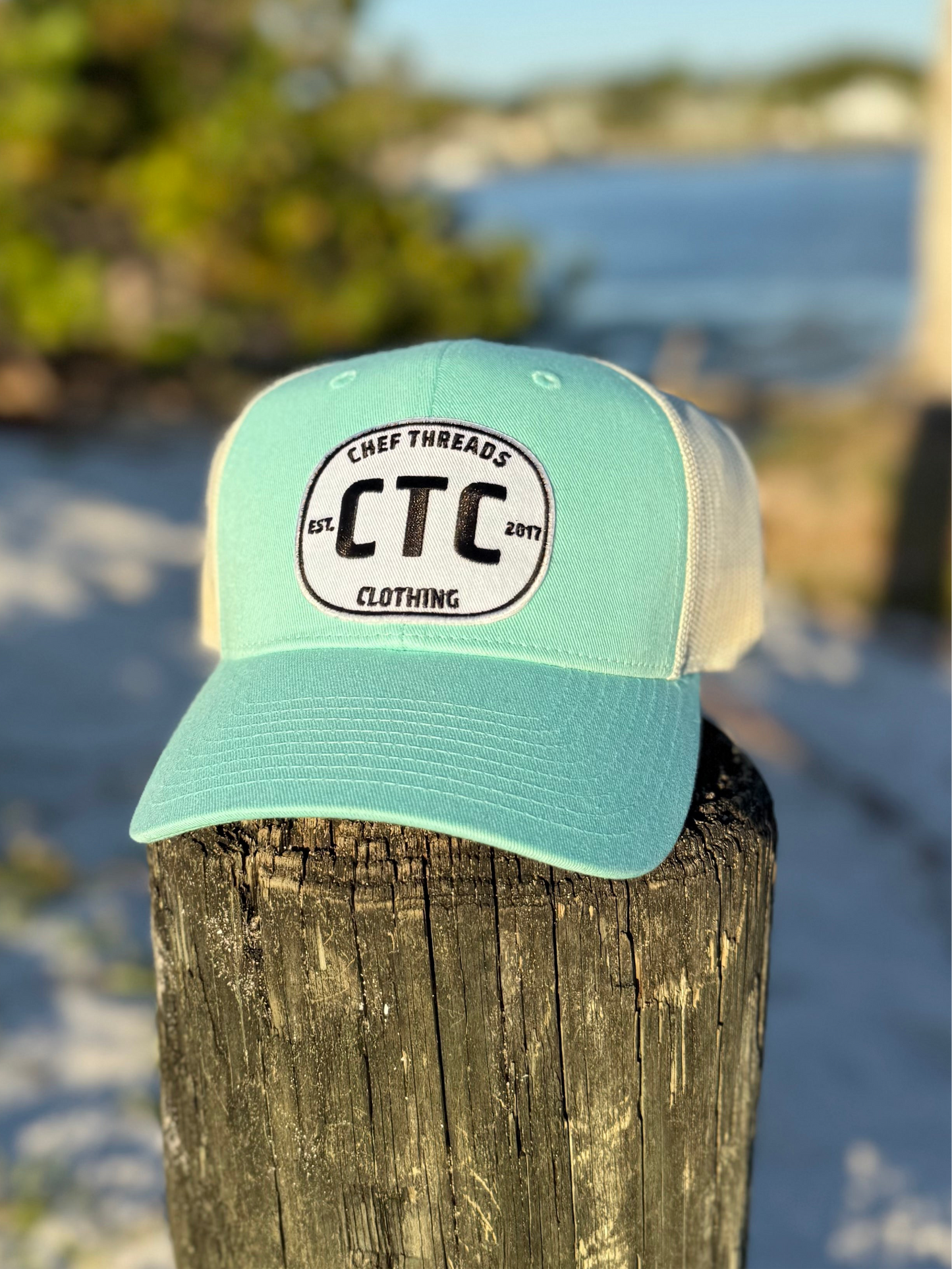 Retro Trucker Hat (Aruba Blue / Birch)